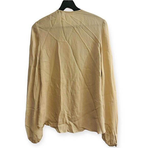 L'AGENCE Beige Shimmery Metallic Ruffle Silk Snap Button Blouse Size 4 - Picture 2 of 8